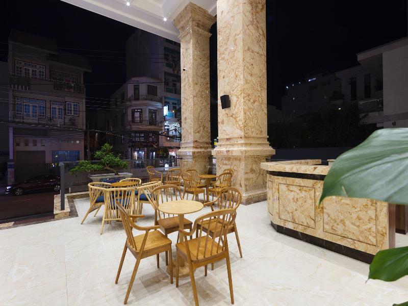 Aston Nha Trang City Hotel מראה חיצוני תמונה